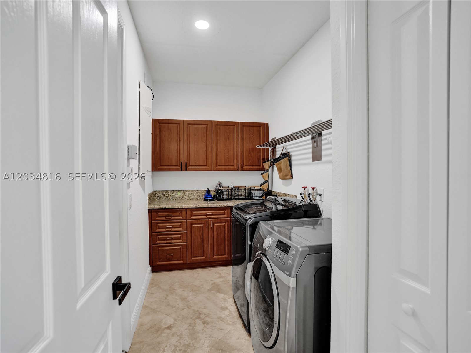 14321 N Jockey Cir N, Davie FL 33330
