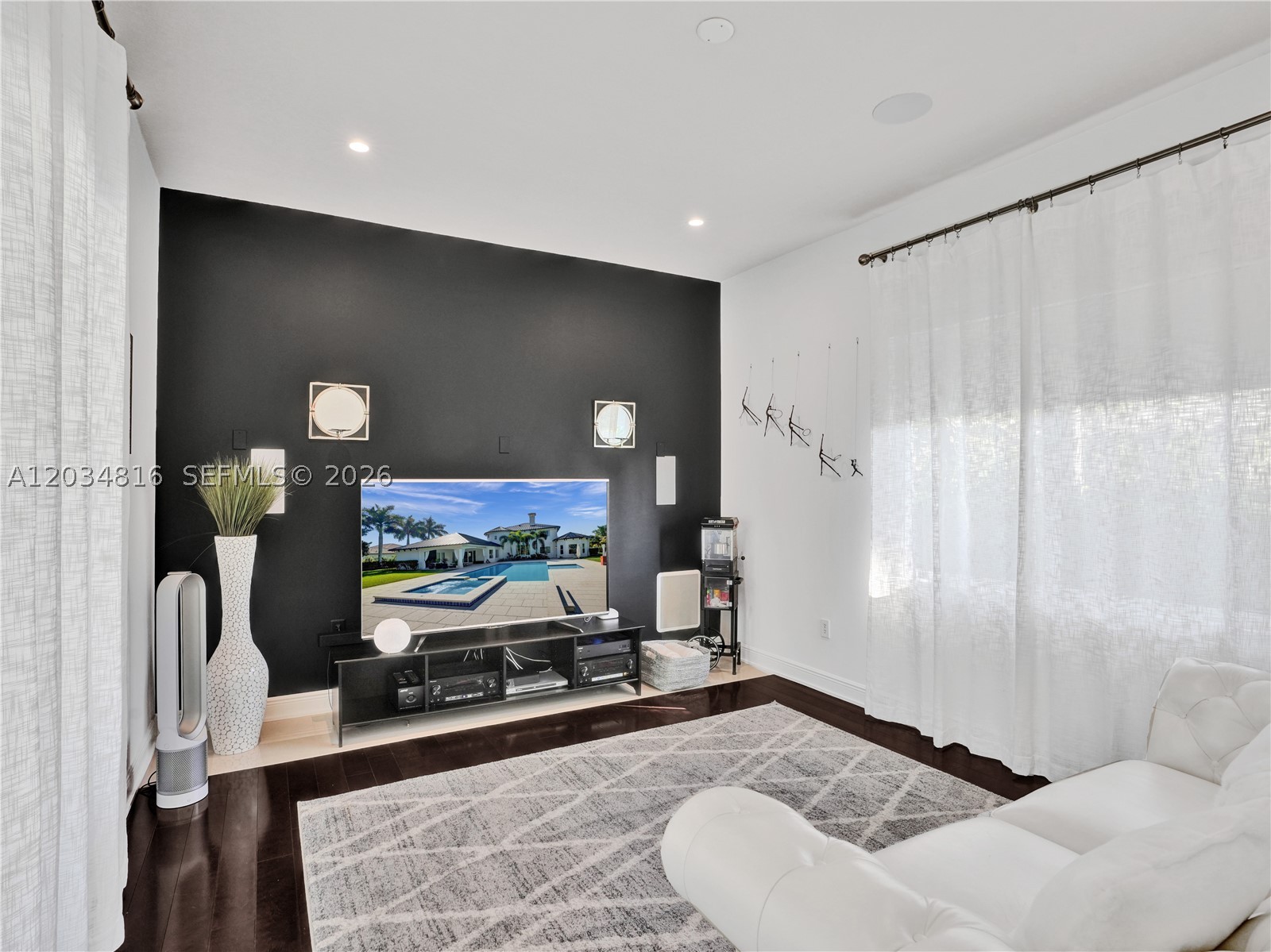 14321 N Jockey Cir N, Davie FL 33330