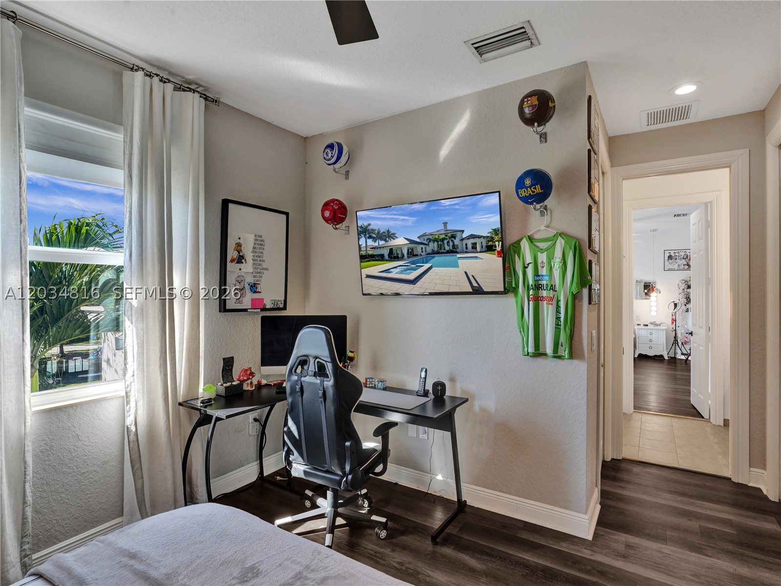 14321 N Jockey Cir N, Davie FL 33330