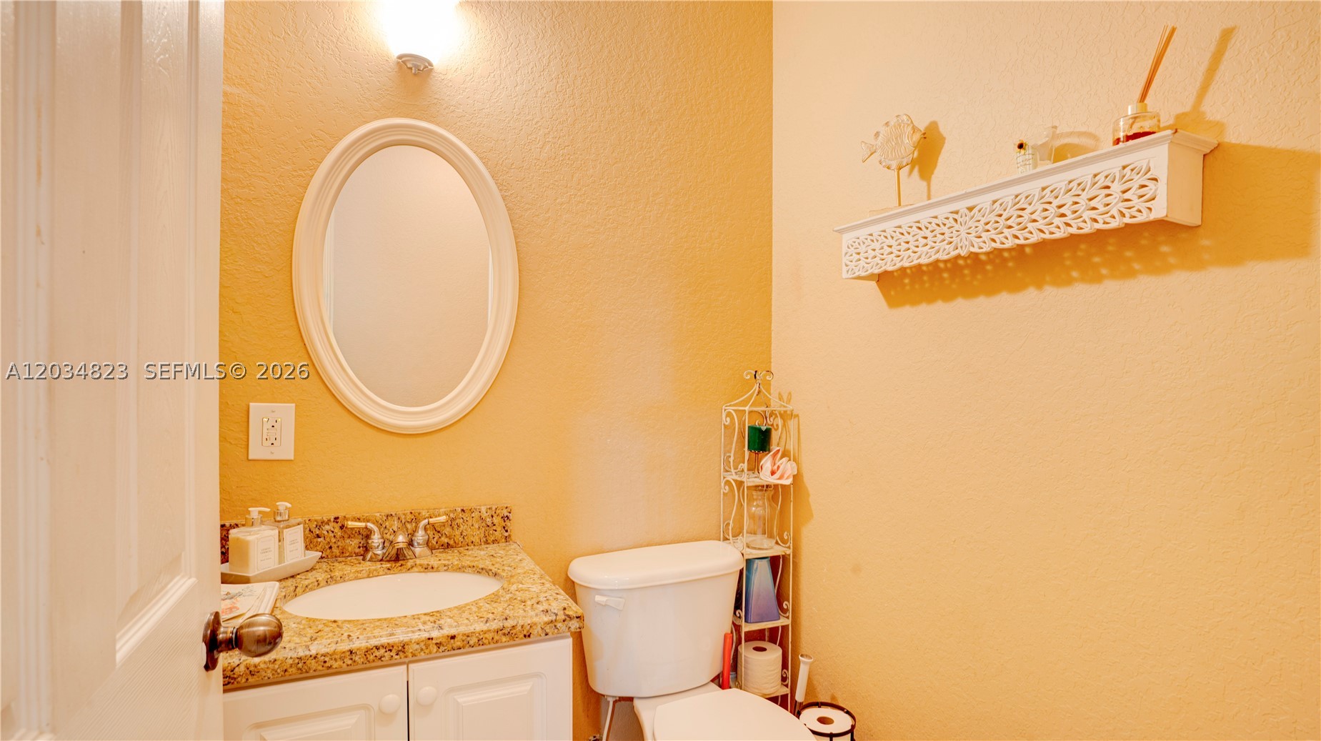 9810 NW 137th St, Hialeah Gardens FL 33018