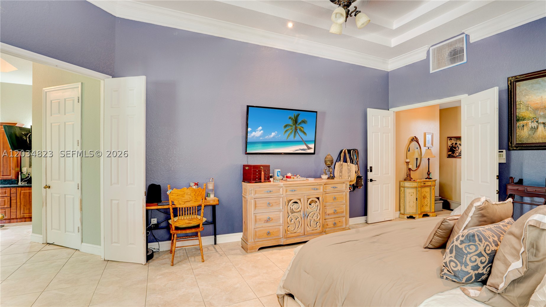 9810 NW 137th St, Hialeah Gardens FL 33018