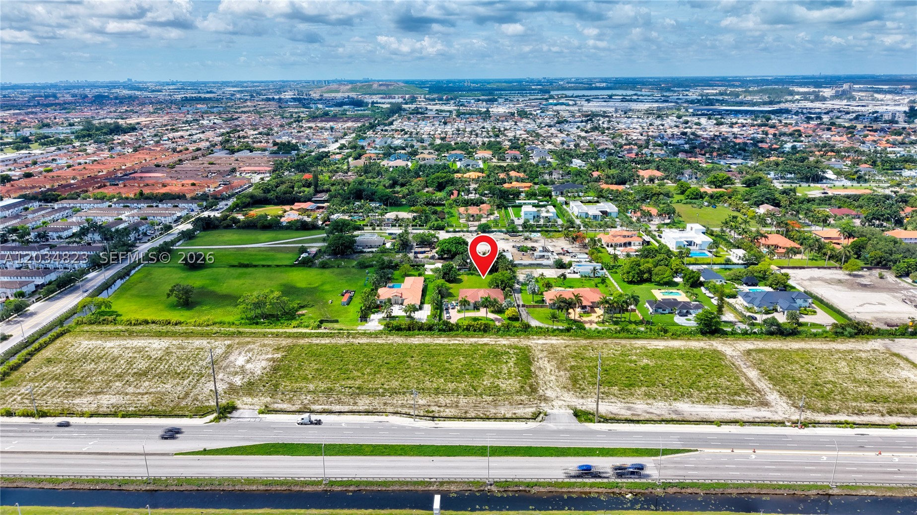 9810 NW 137th St, Hialeah Gardens FL 33018