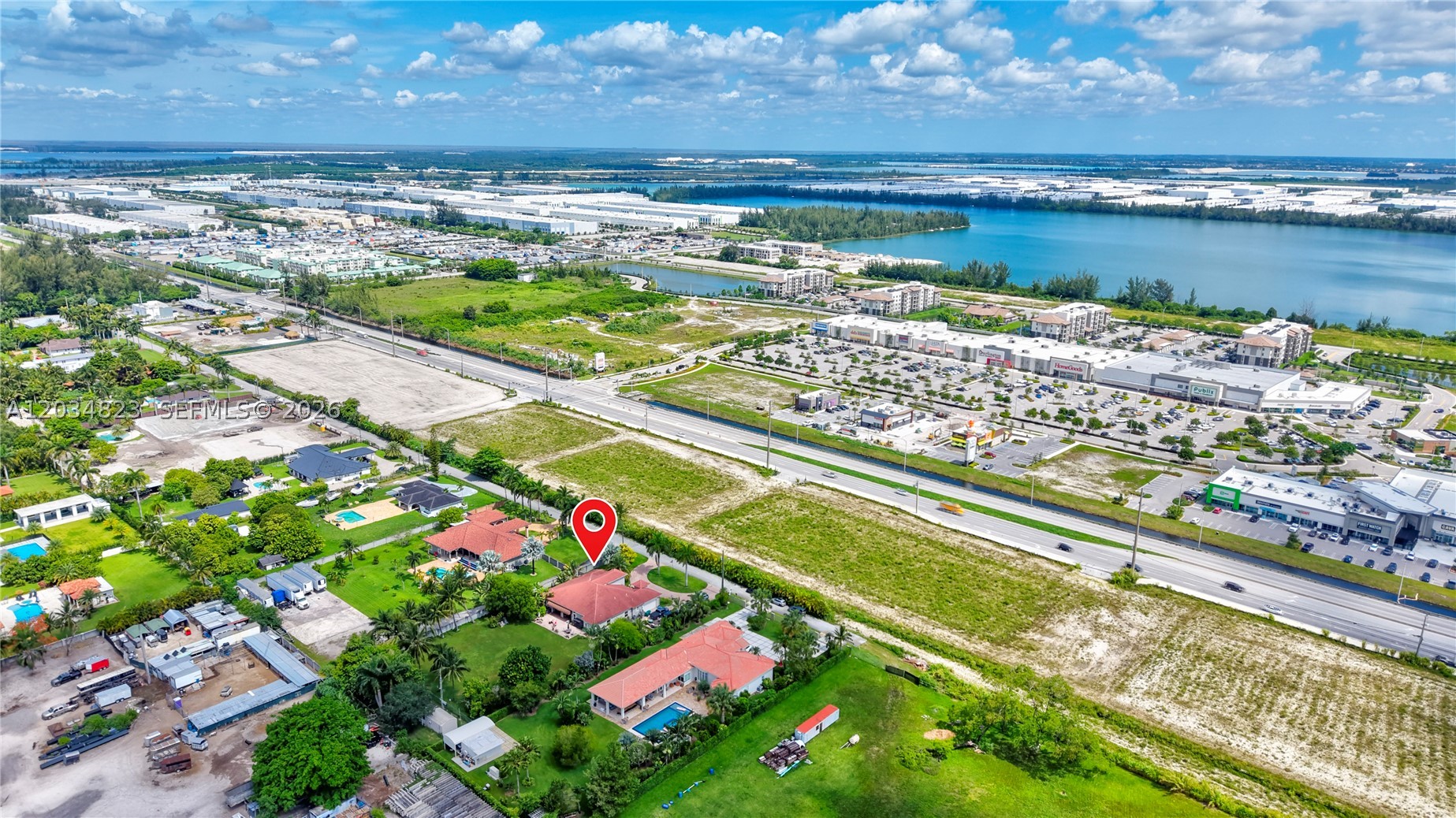 9810 NW 137th St, Hialeah Gardens FL 33018