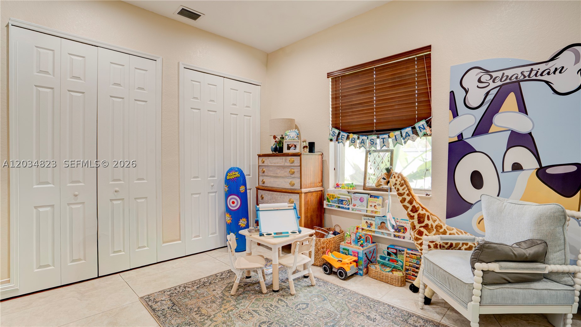 9810 NW 137th St, Hialeah Gardens FL 33018