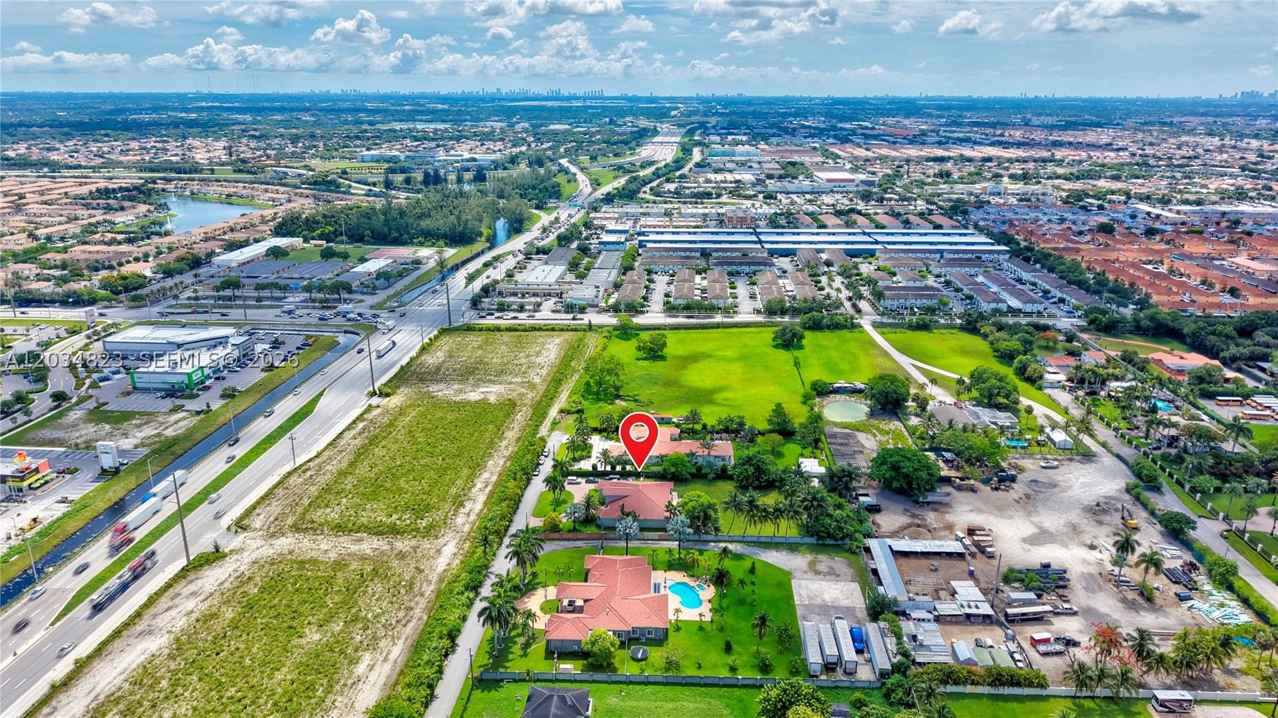 9810 NW 137th St, Hialeah Gardens FL 33018