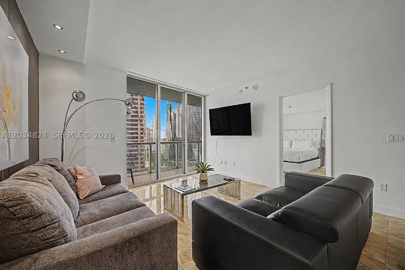 485 Brickell Ave #2009, Miami FL 33131