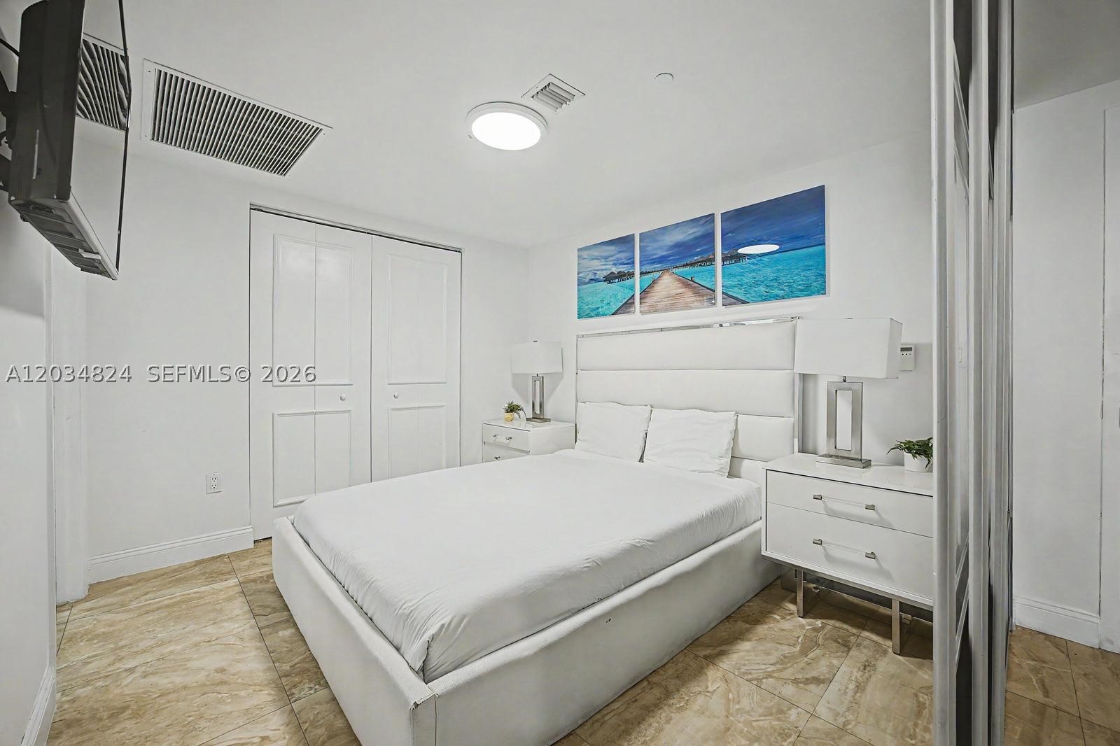 485 Brickell Ave #2009, Miami FL 33131