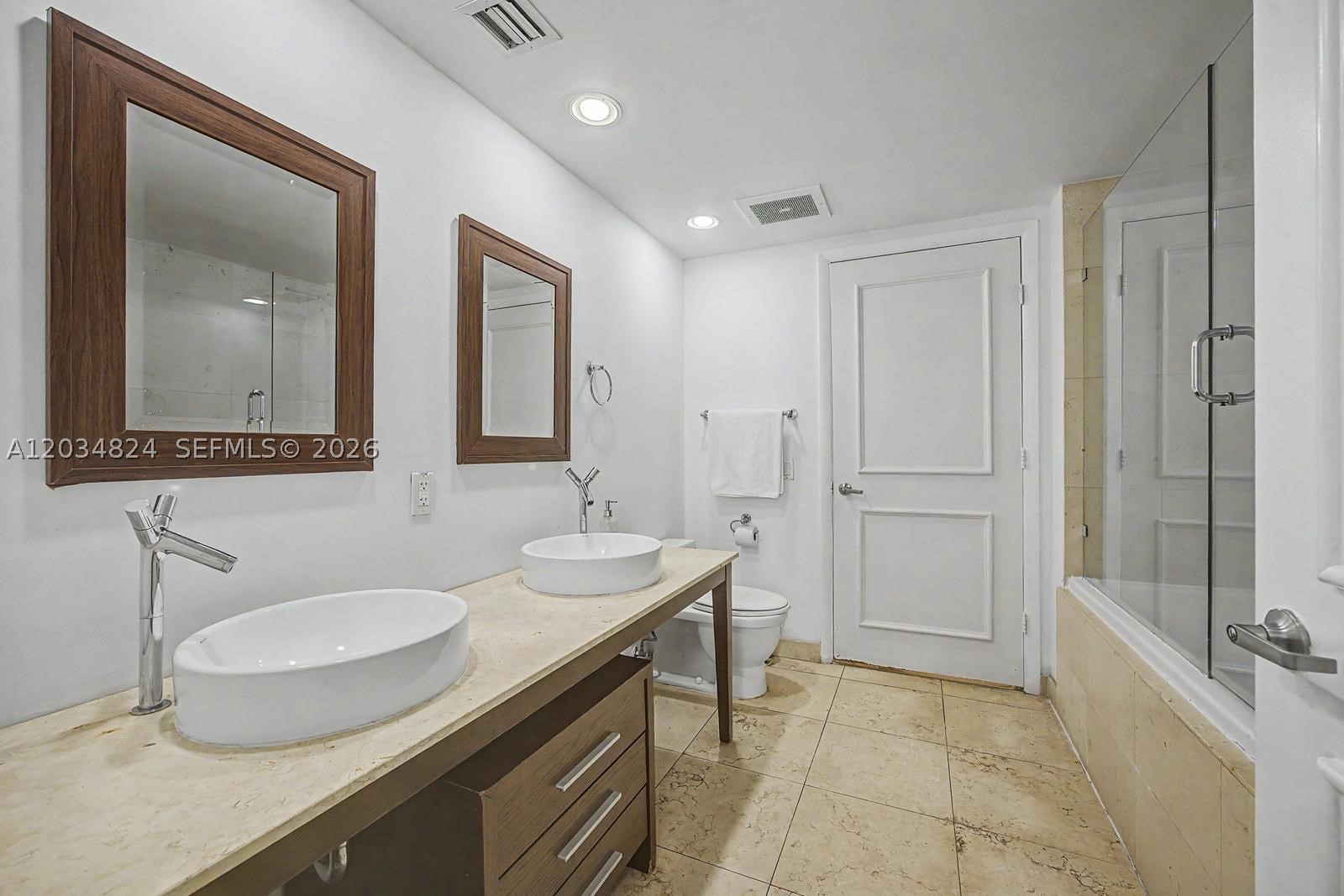 485 Brickell Ave #2009, Miami FL 33131