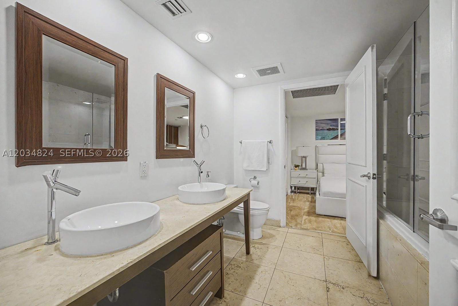 485 Brickell Ave #2009, Miami FL 33131