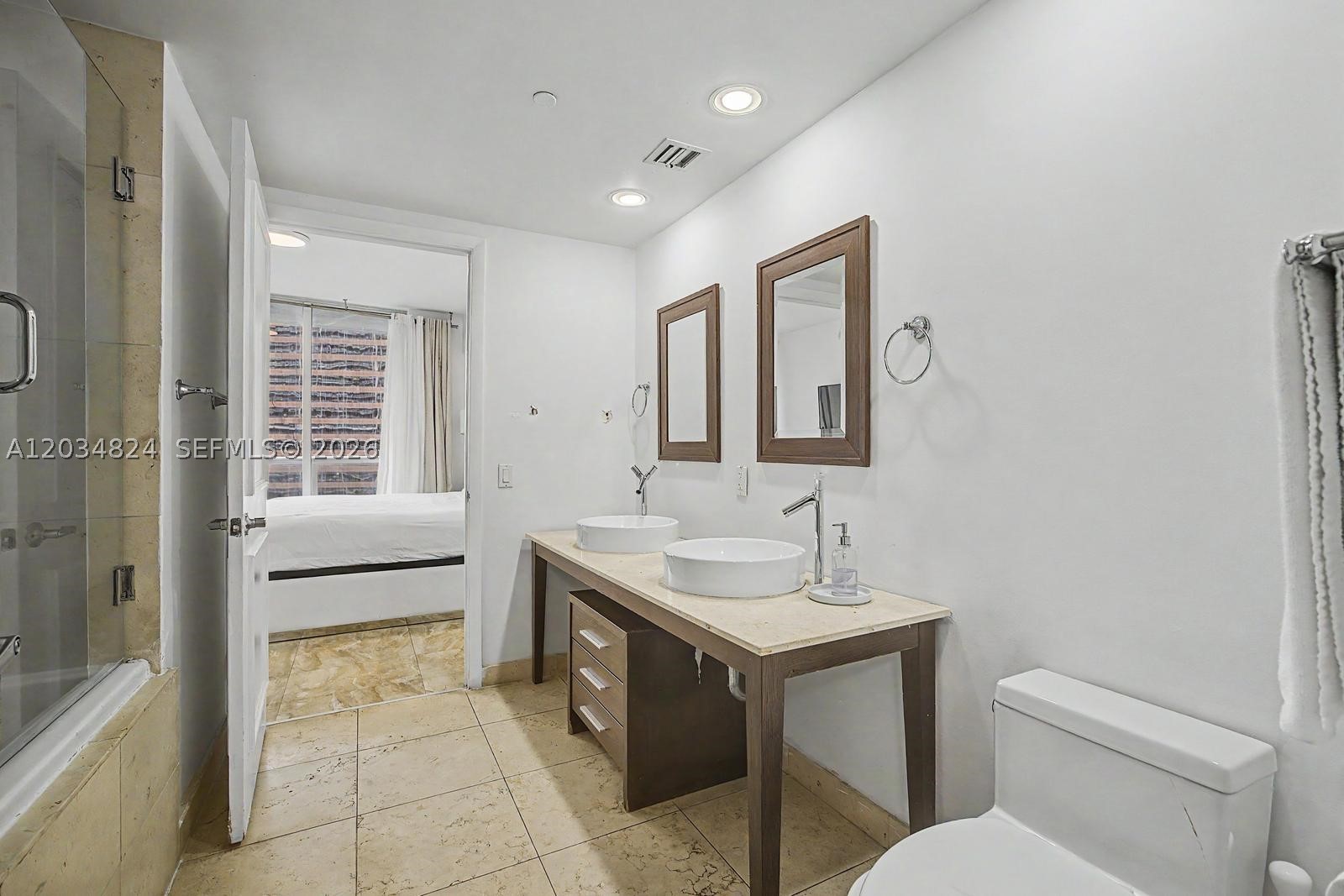 485 Brickell Ave #2009, Miami FL 33131
