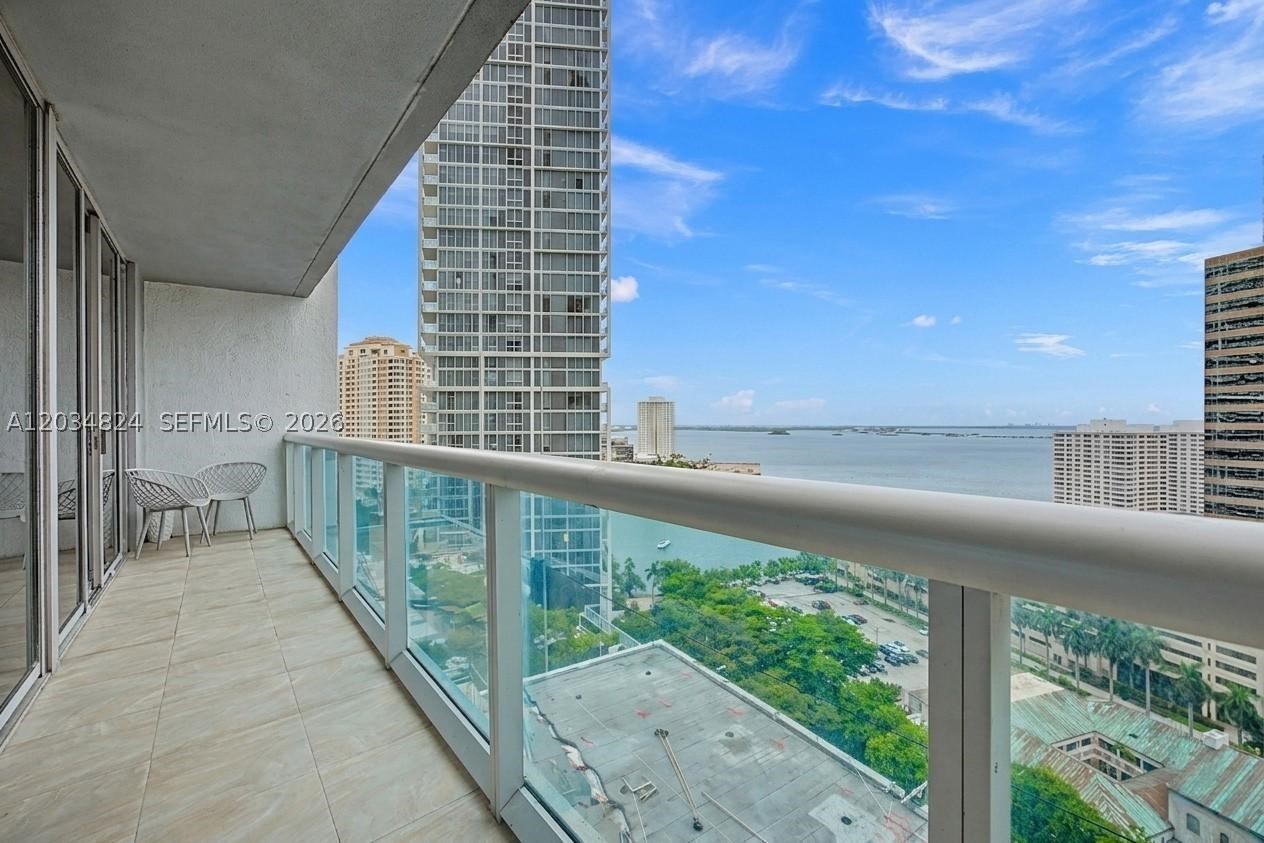 485 Brickell Ave #2009, Miami FL 33131