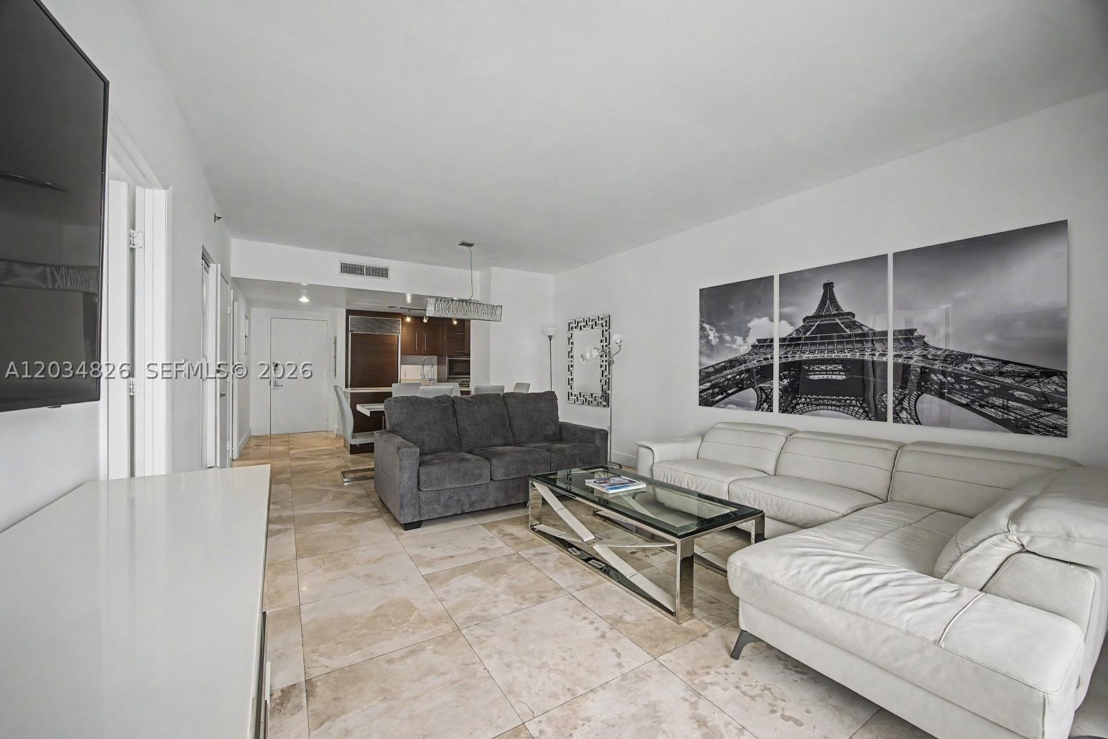 485 Brickell Ave #2209, Miami FL 33131