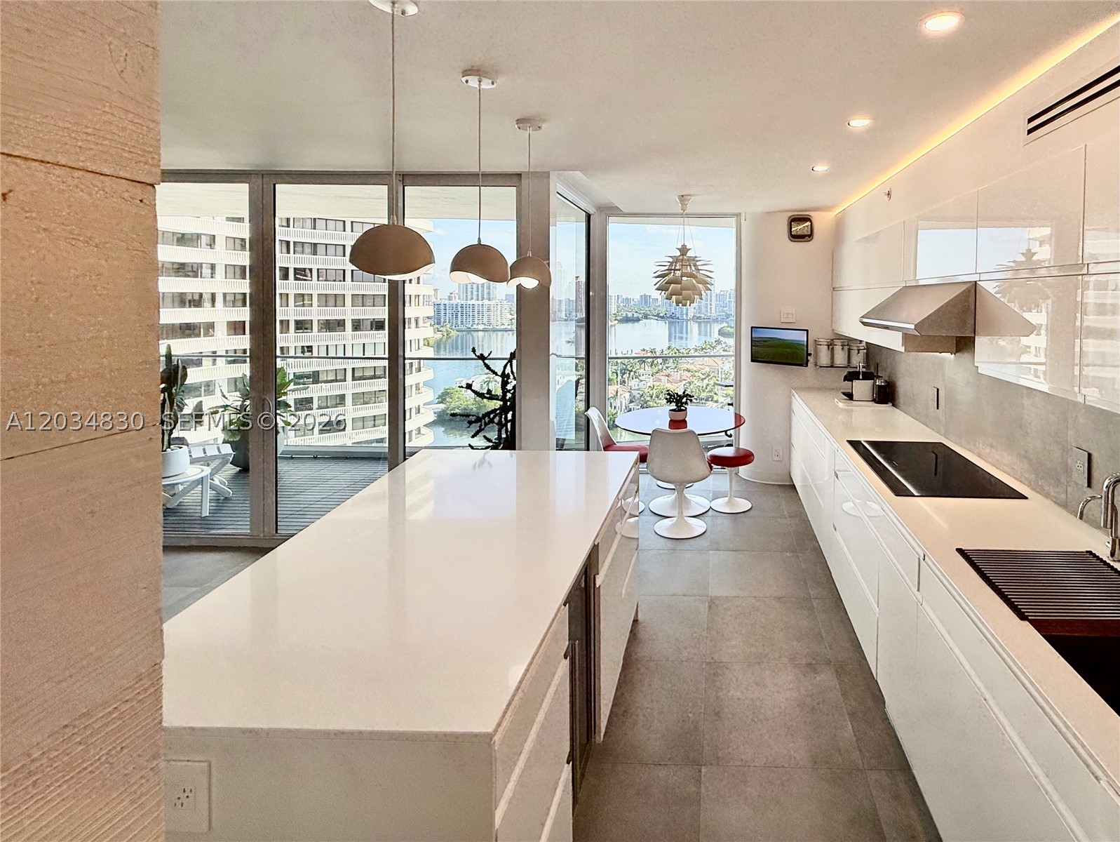 2800 Island Blvd #1803, Aventura FL 33160