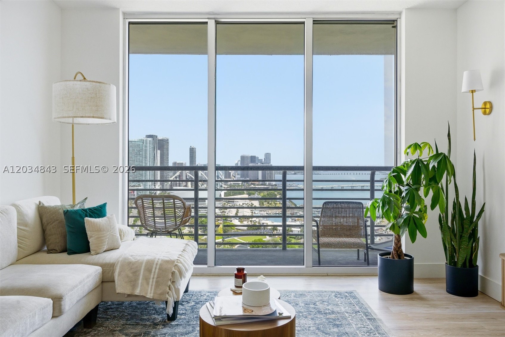 325 S Biscayne Blvd #4022, Miami FL 33131
