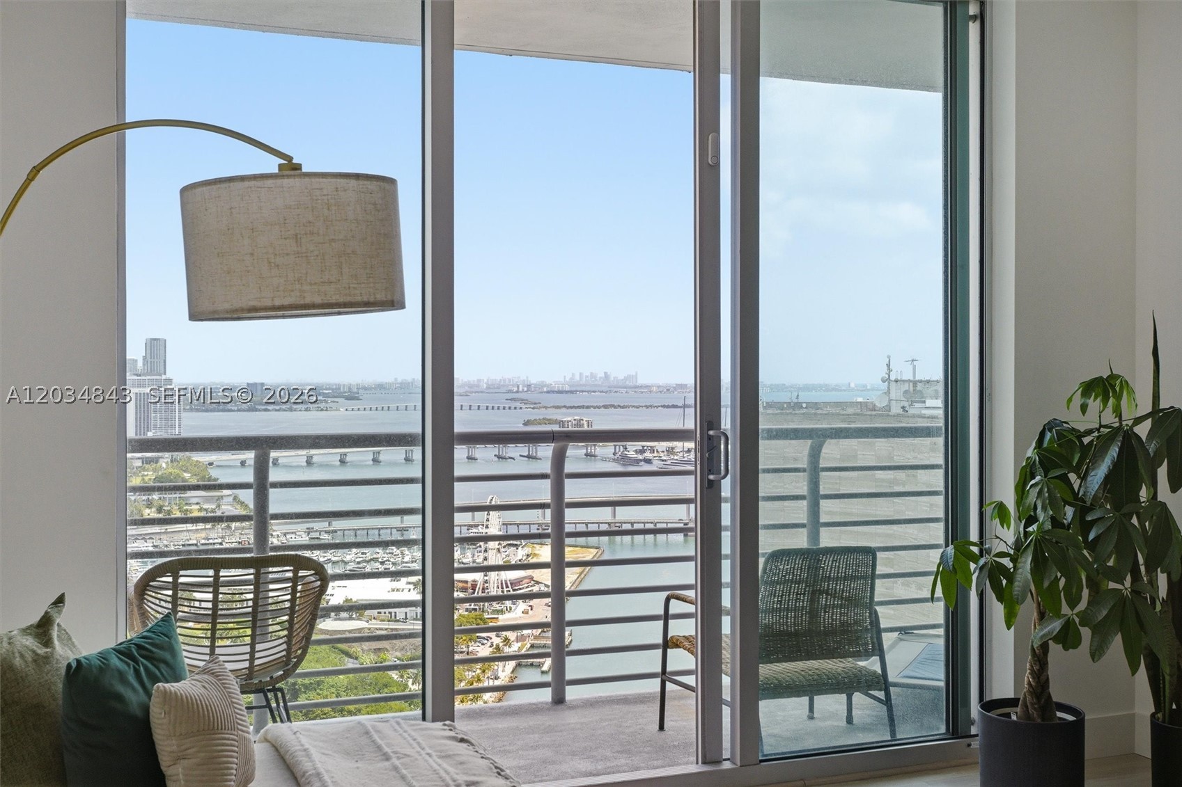 325 S Biscayne Blvd #4022, Miami FL 33131