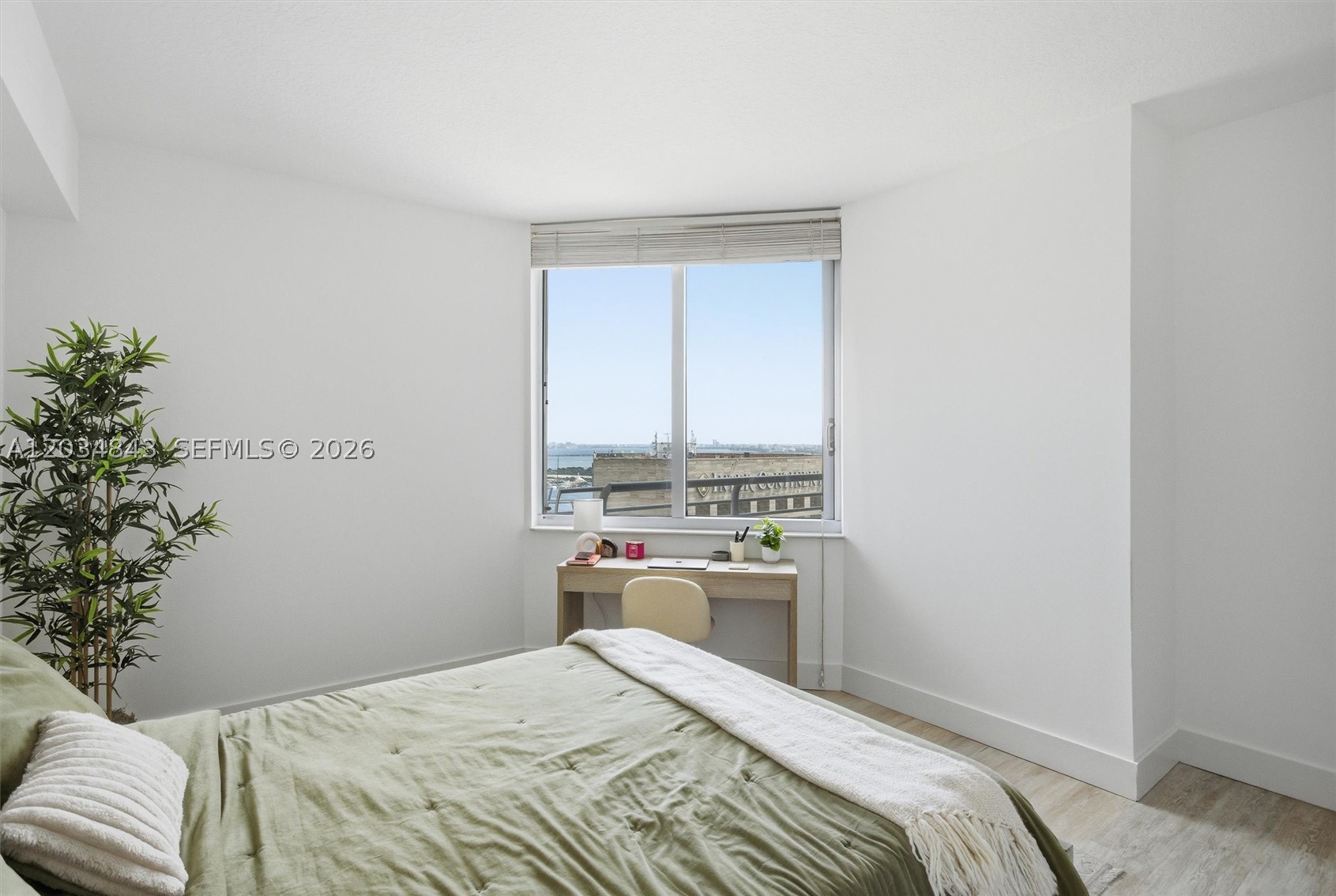 325 S Biscayne Blvd #4022, Miami FL 33131