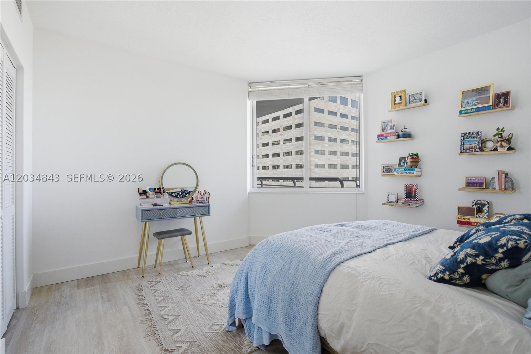 325 S Biscayne Blvd #4022, Miami FL 33131