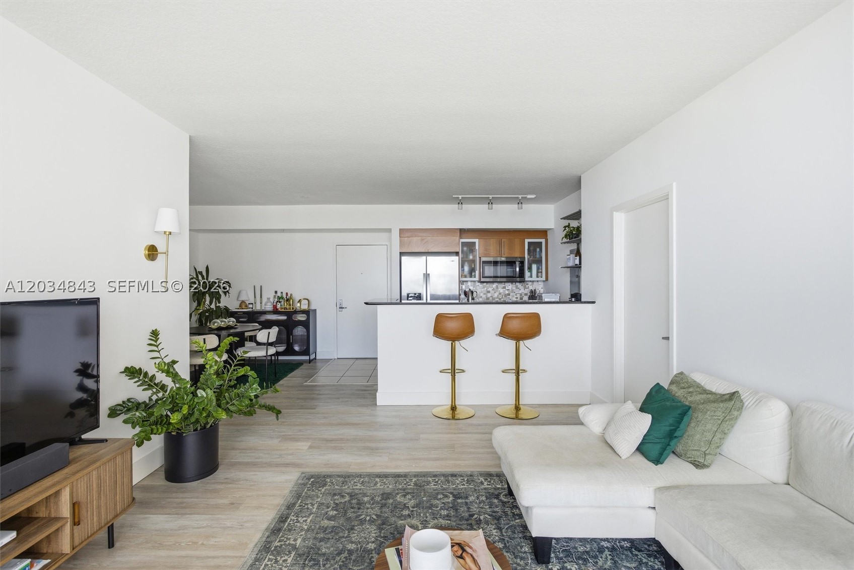 325 S Biscayne Blvd #4022, Miami FL 33131
