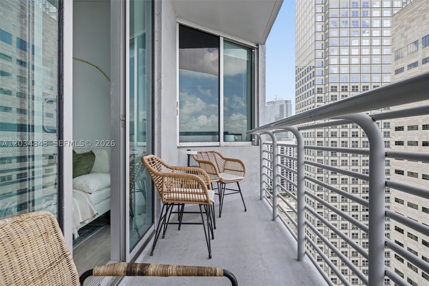 325 S Biscayne Blvd #4022, Miami FL 33131