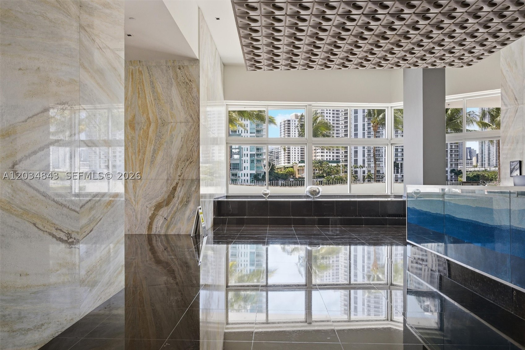 325 S Biscayne Blvd #4022, Miami FL 33131