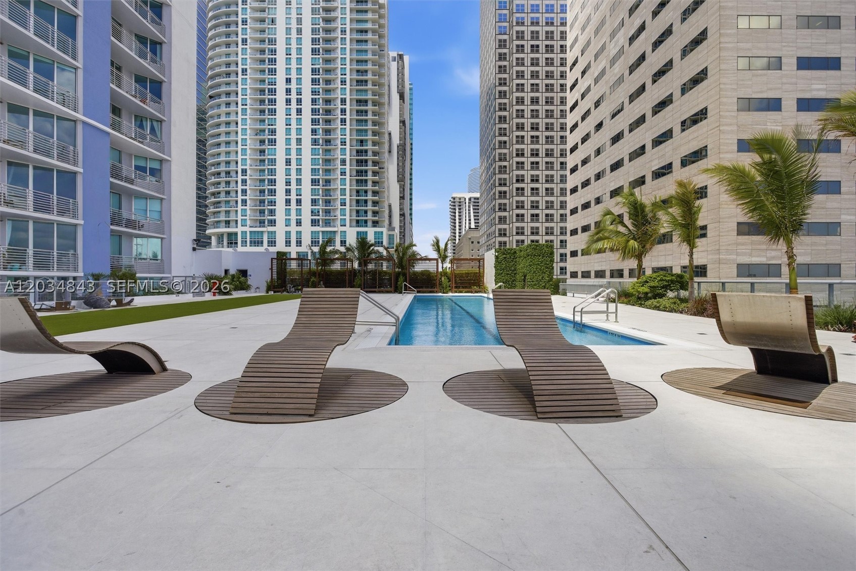 325 S Biscayne Blvd #4022, Miami FL 33131