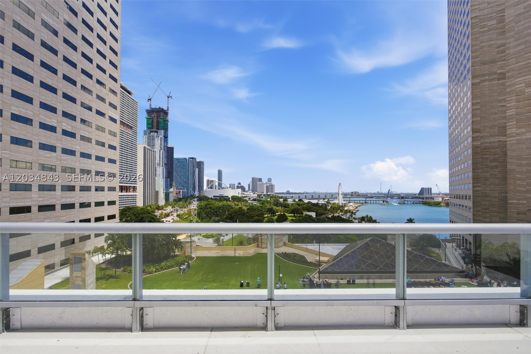 325 S Biscayne Blvd #4022, Miami FL 33131