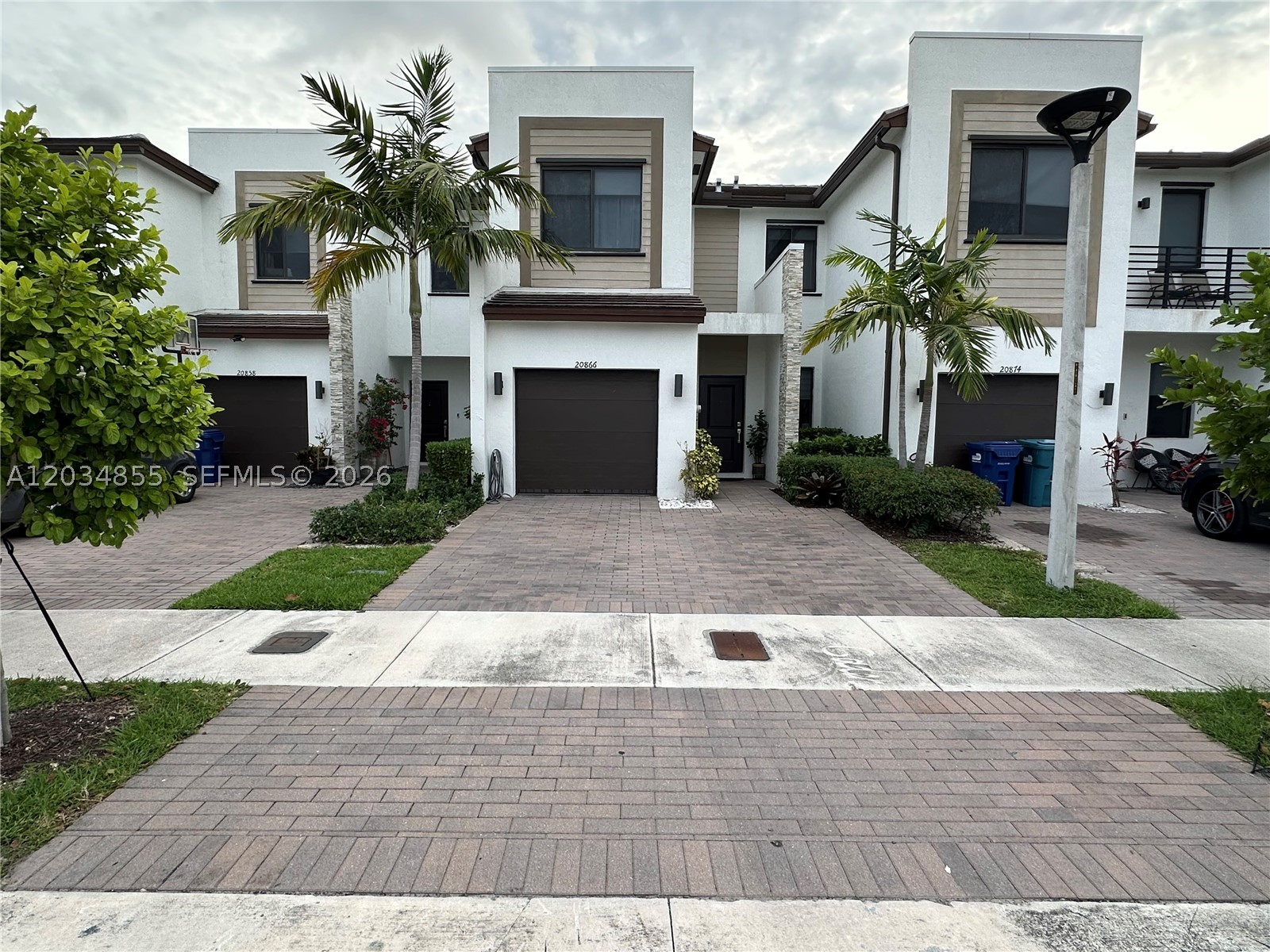 20866 NE 7th Pl, Miami FL 33179