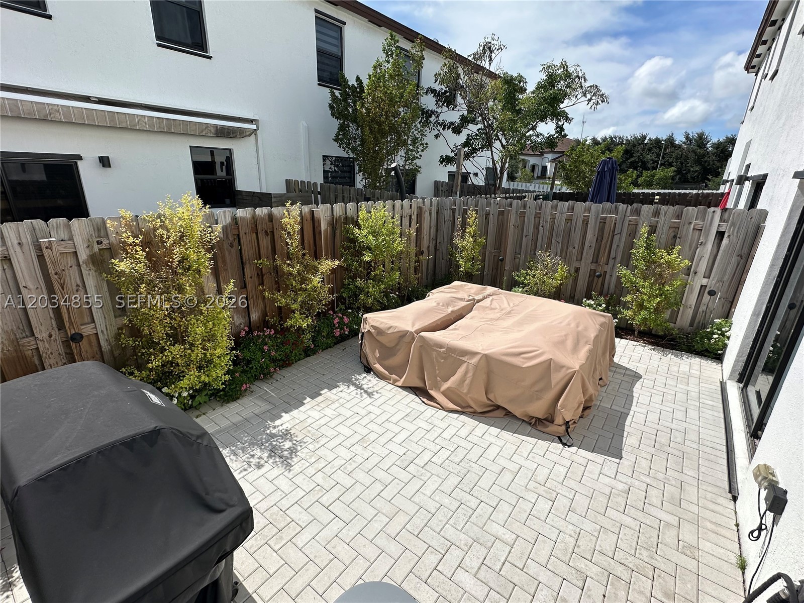 20866 NE 7th Pl, Miami FL 33179