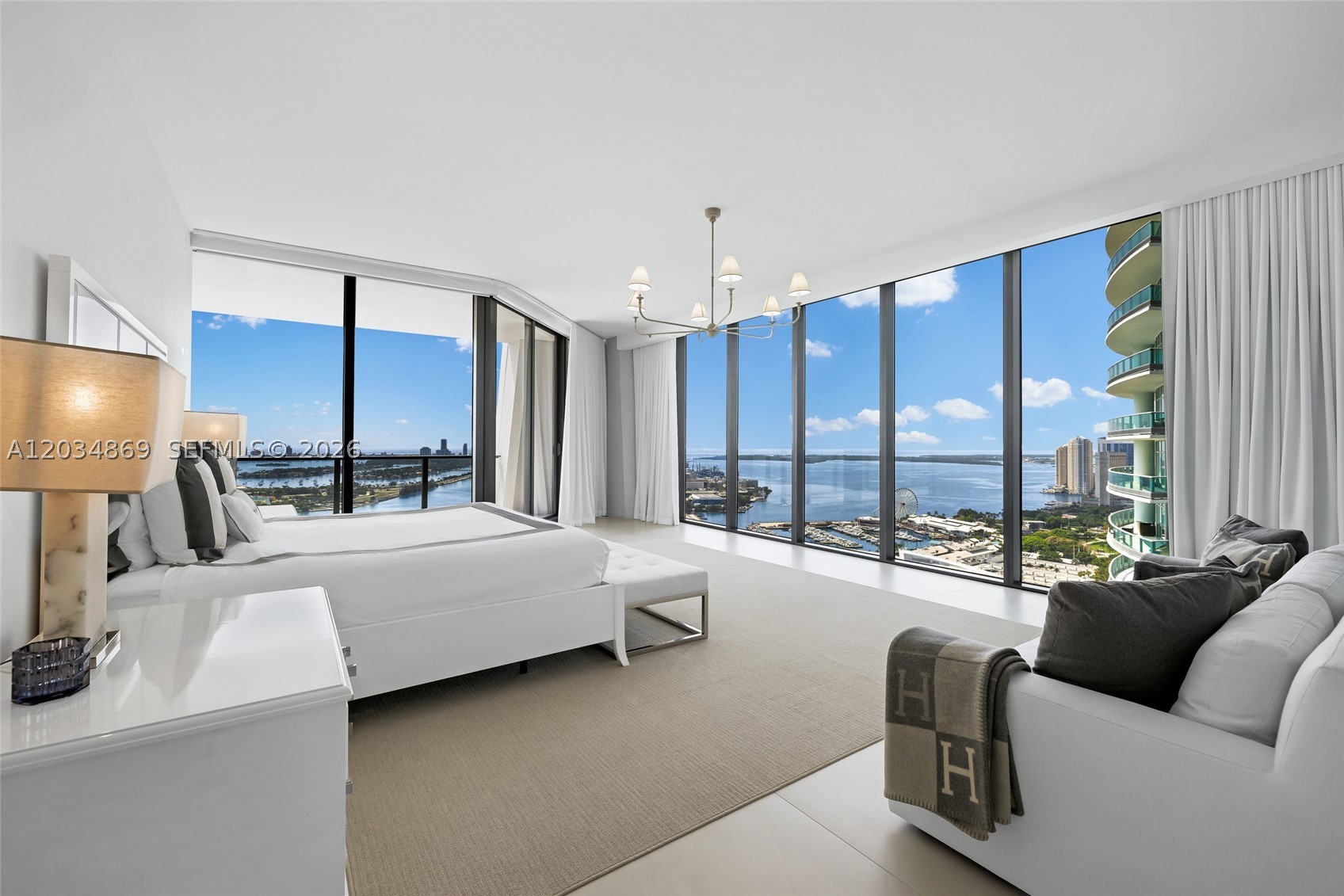 1000 Biscayne Blvd #3701, Miami FL 33132