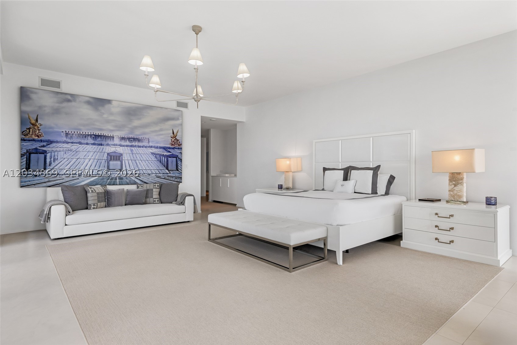 1000 Biscayne Blvd #3701, Miami FL 33132