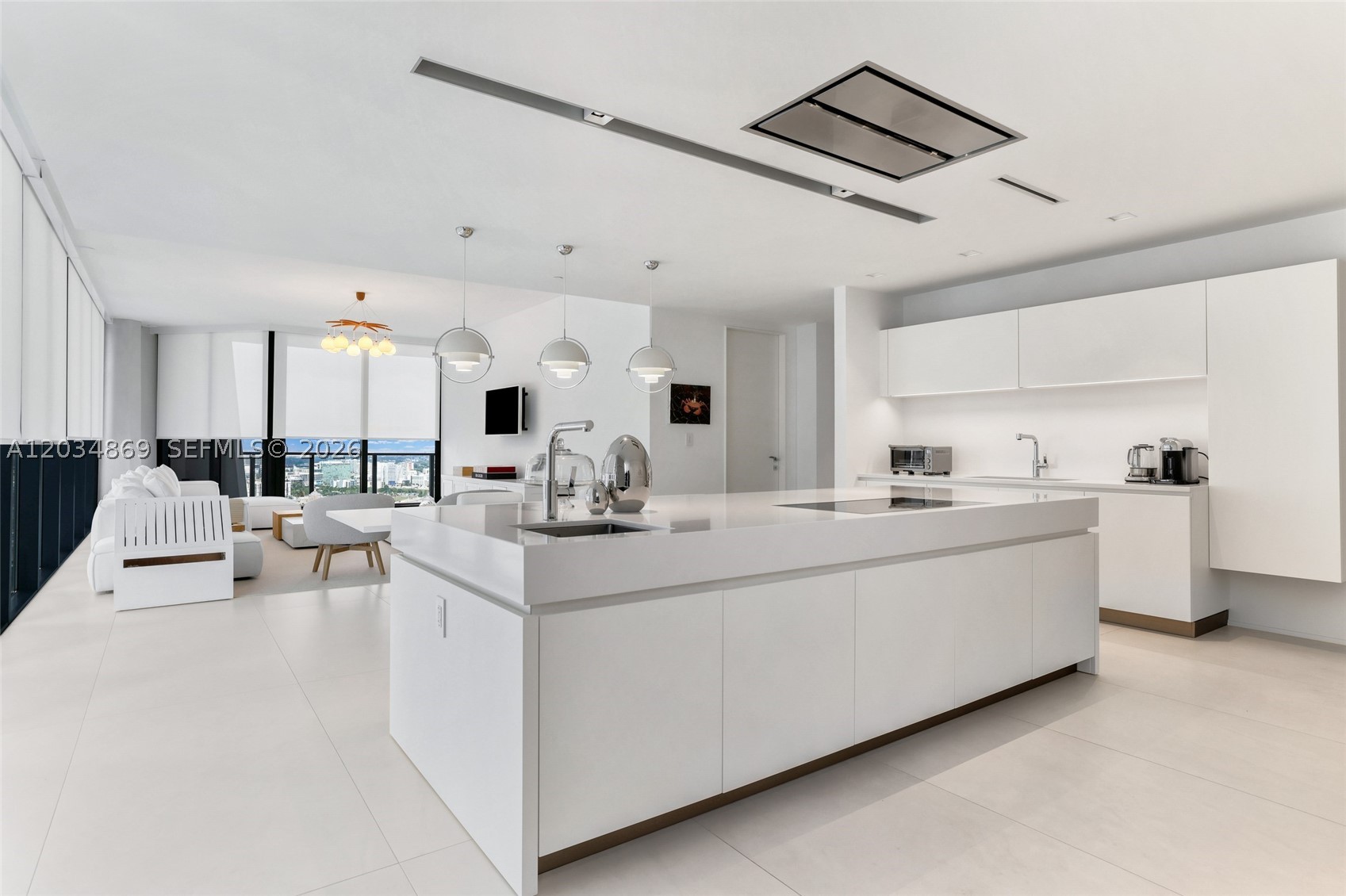 1000 Biscayne Blvd #3701, Miami FL 33132