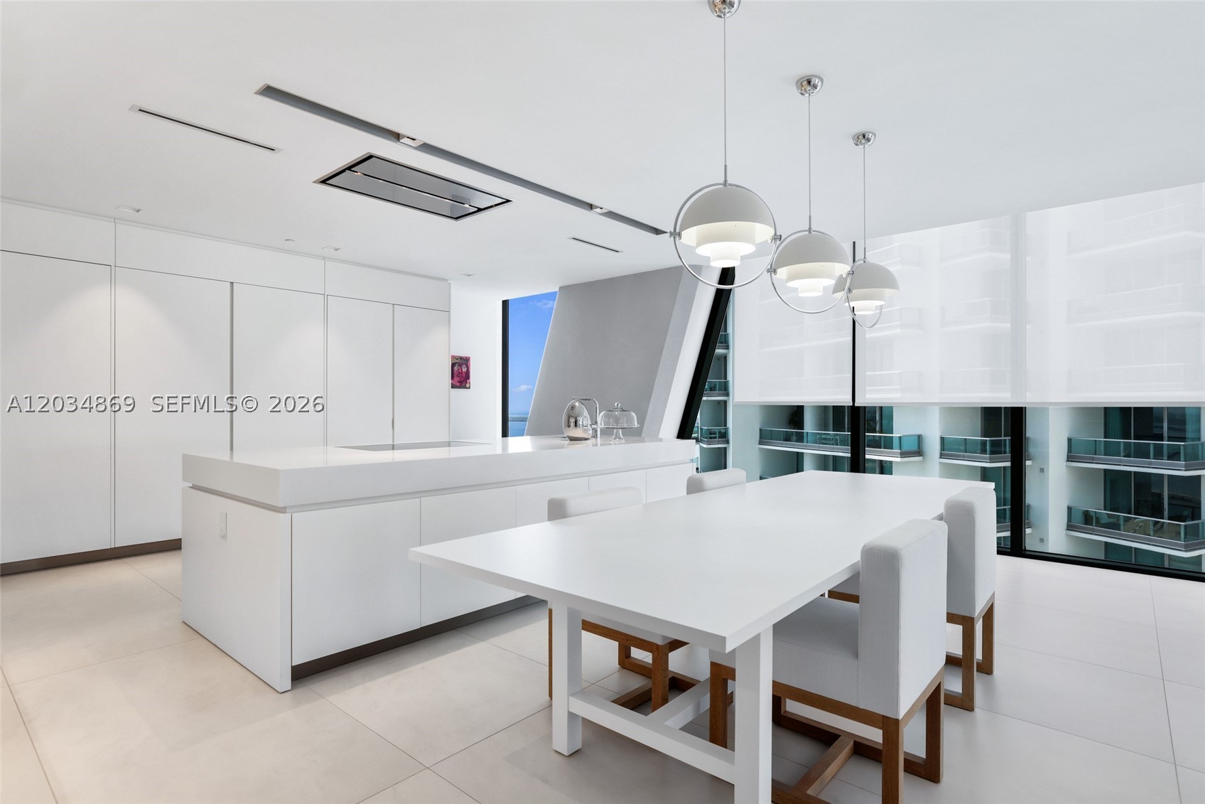 1000 Biscayne Blvd #3701, Miami FL 33132