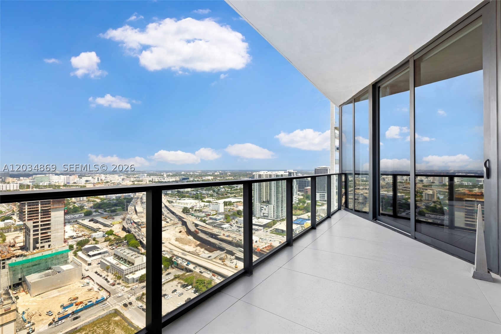 1000 Biscayne Blvd #3701, Miami FL 33132