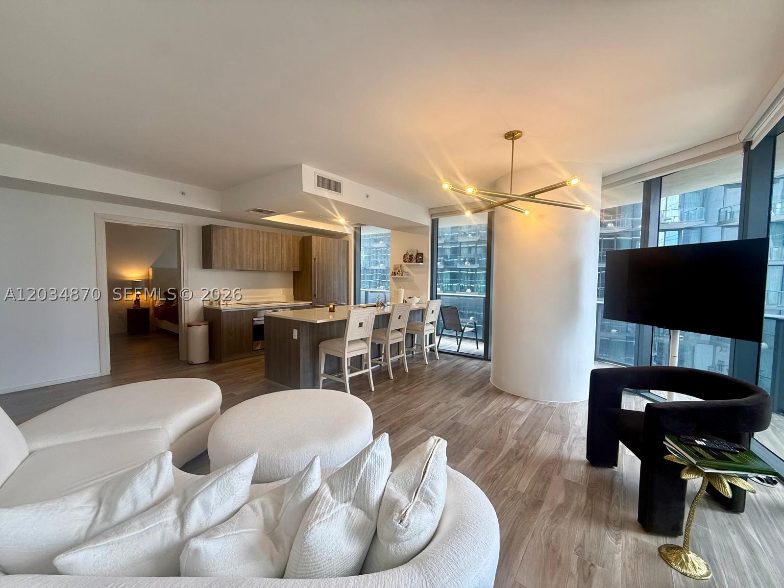 801 S Miami Ave #3005, Miami FL 33130