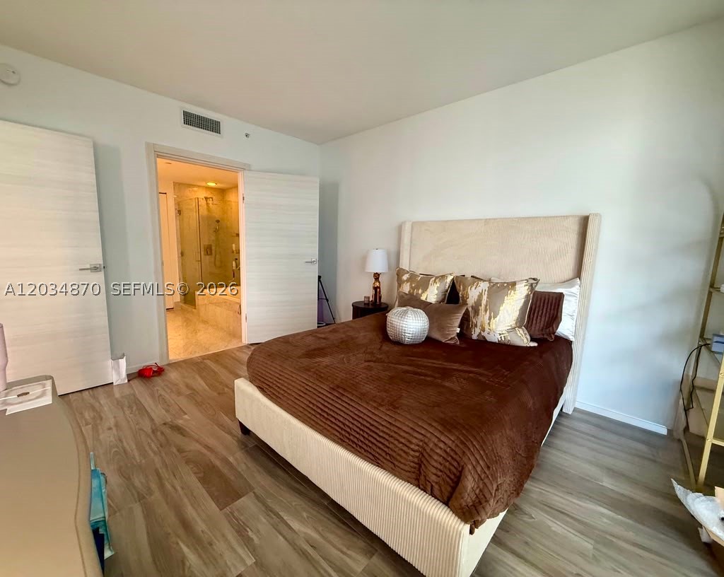 801 S Miami Ave #3005, Miami FL 33130