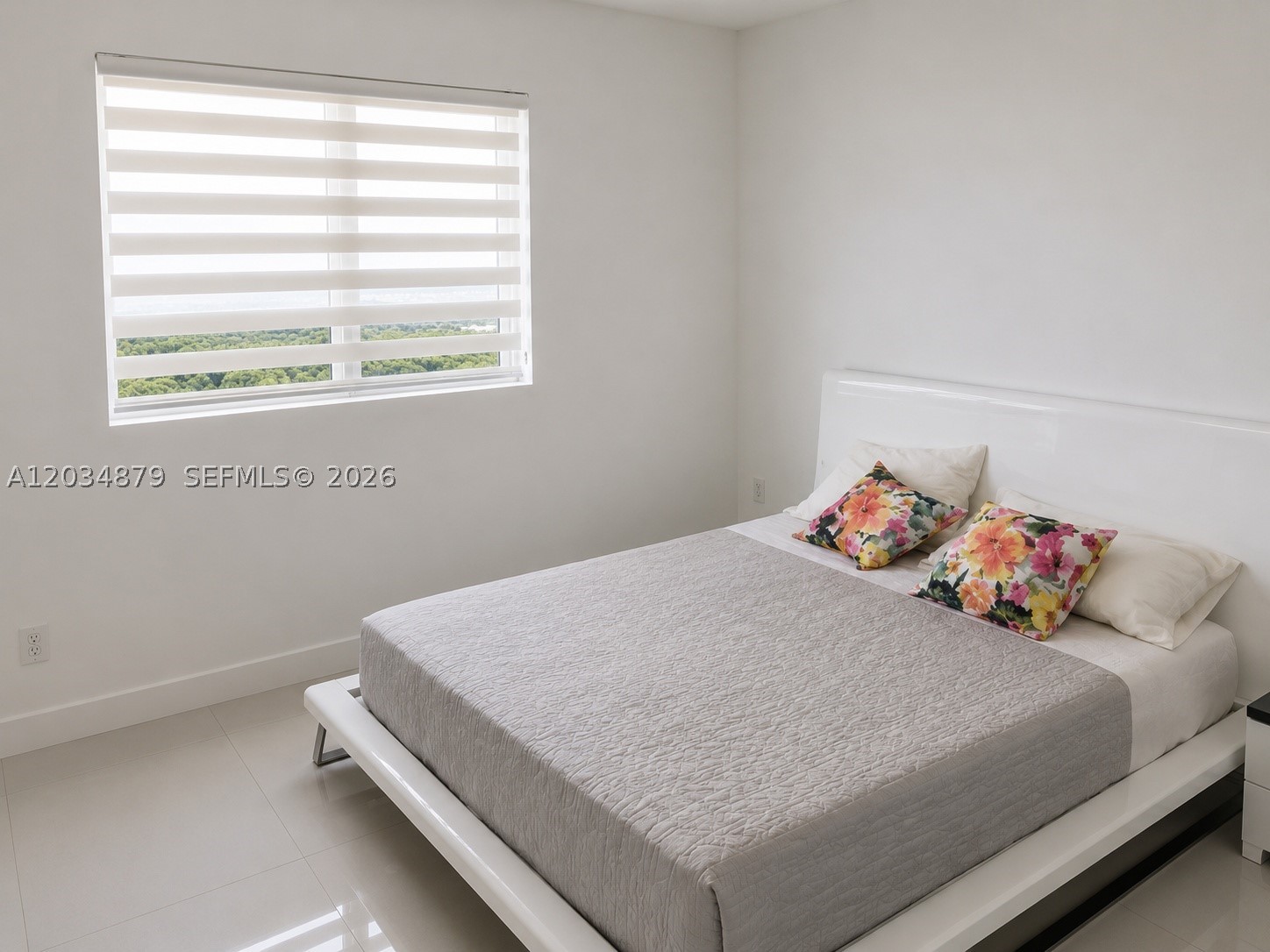 14951 ROYAL OAKS LN #1601, North Miami FL 33181