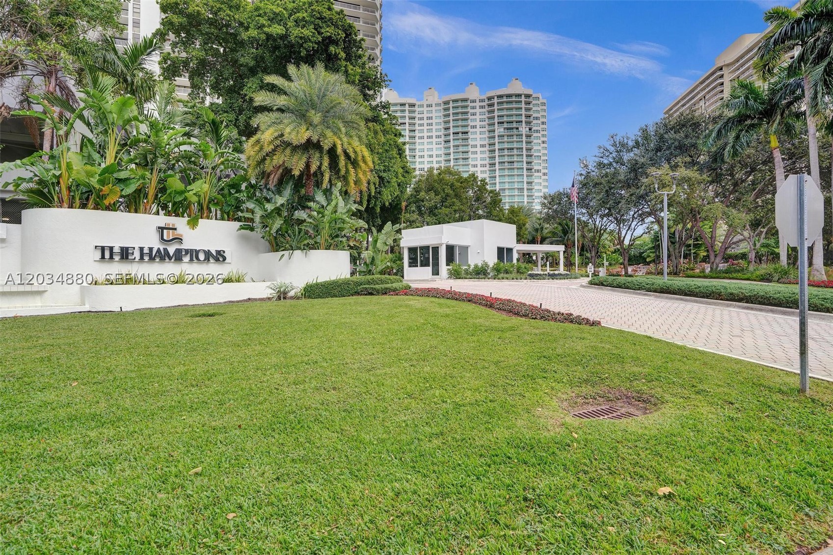 20281 E Country Club Dr #615, Aventura FL 33180