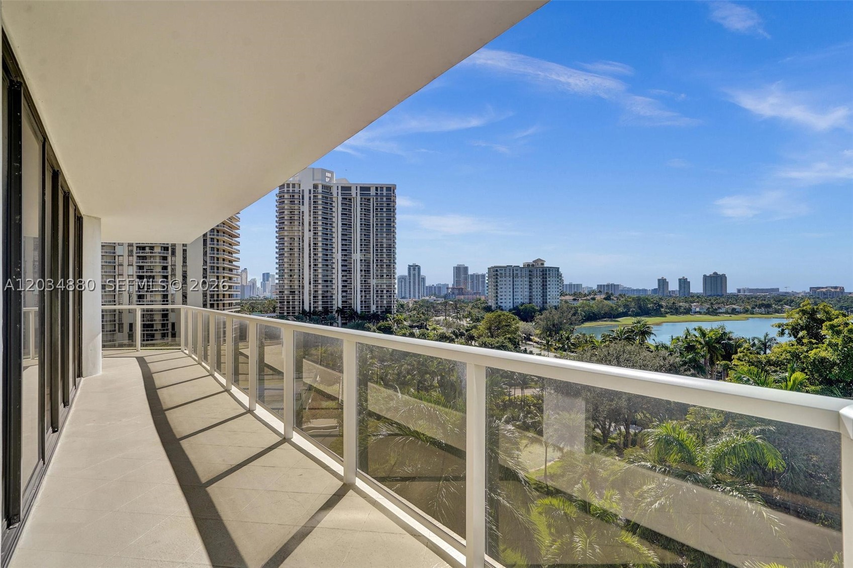 20281 E Country Club Dr #615, Aventura FL 33180