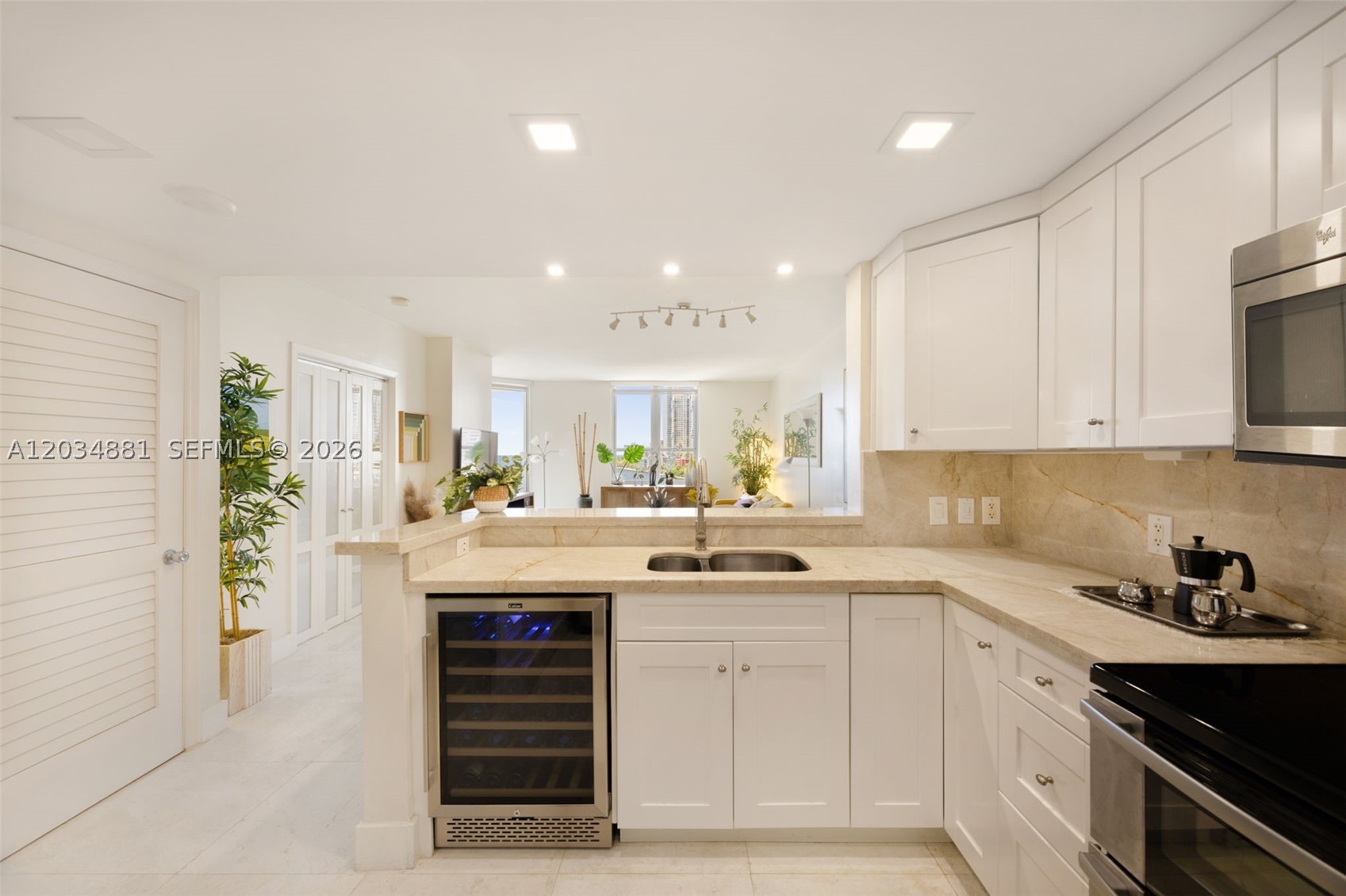 701 Brickell Key Blvd #901, Miami FL 33131