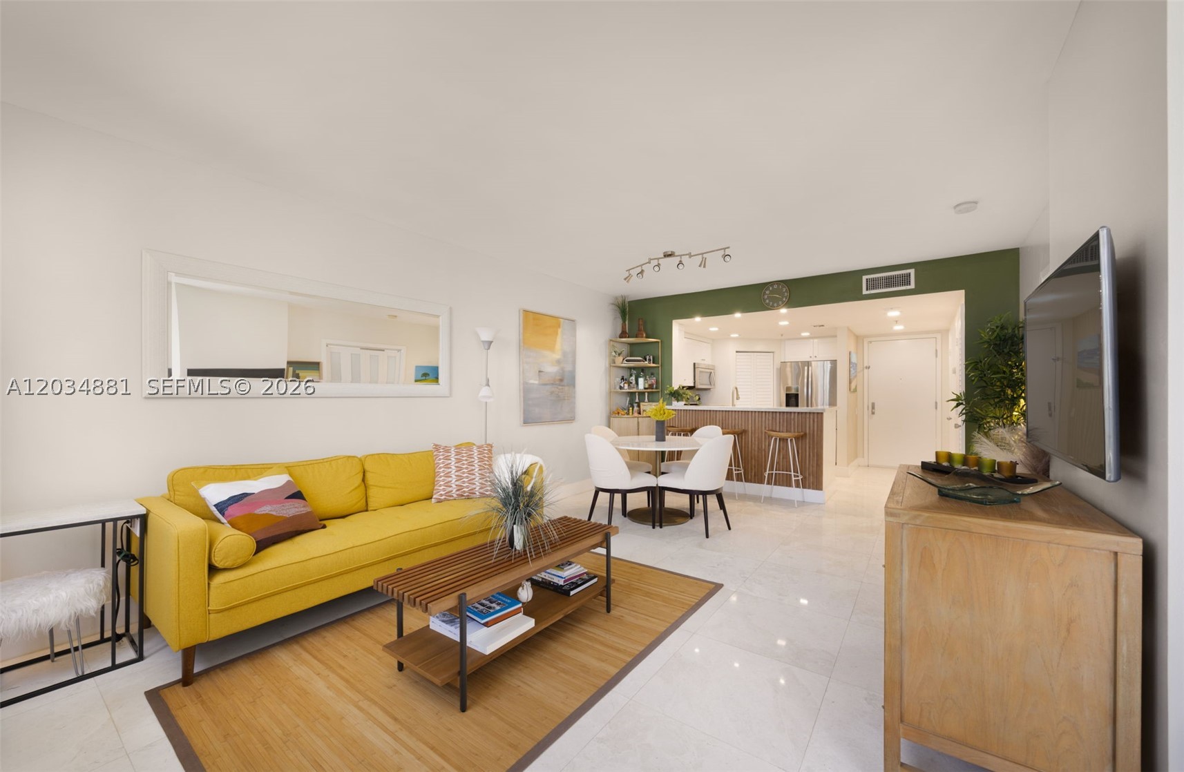 701 Brickell Key Blvd #901, Miami FL 33131