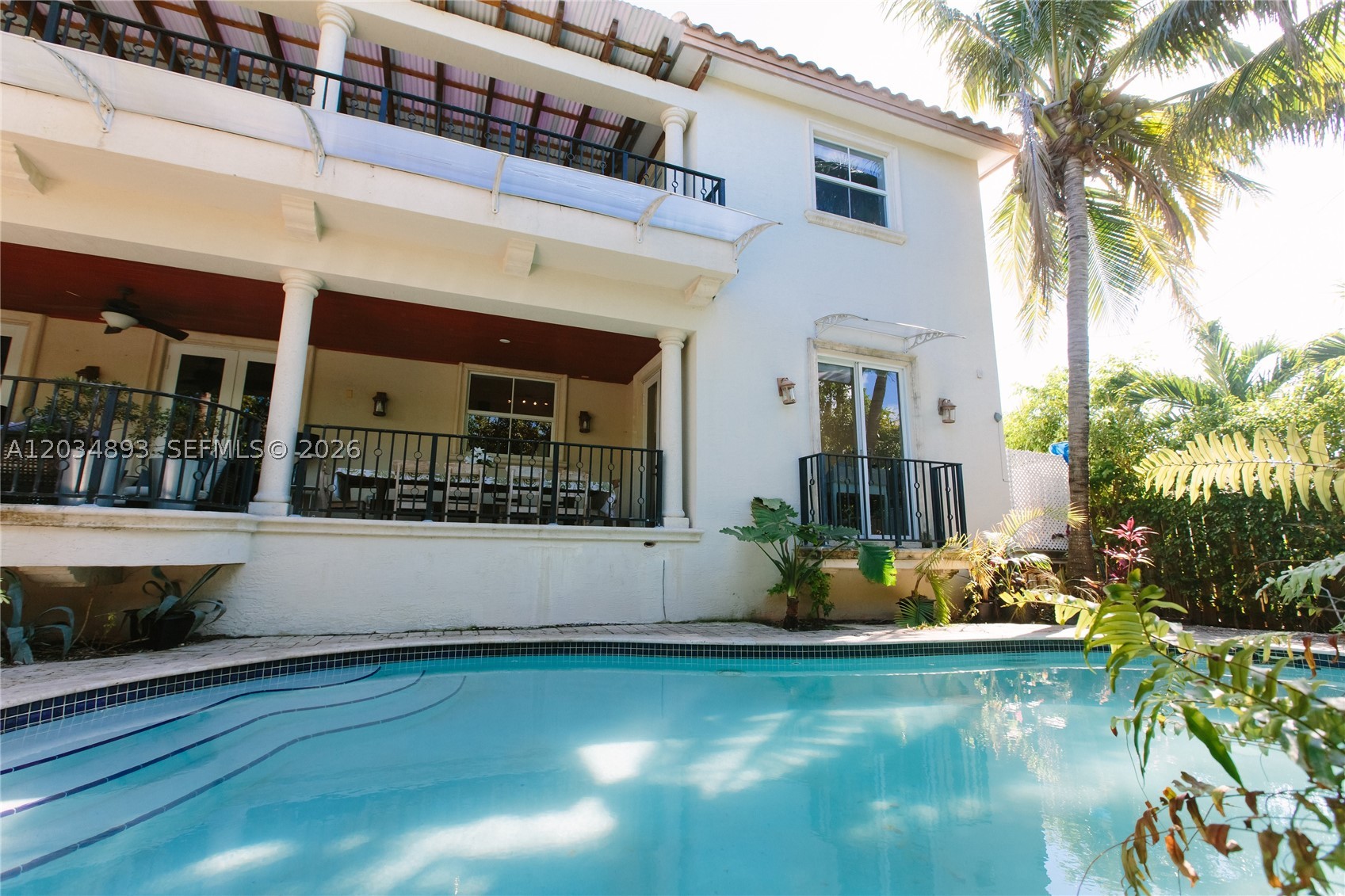 335 W Enid Dr, Key Biscayne FL 33149