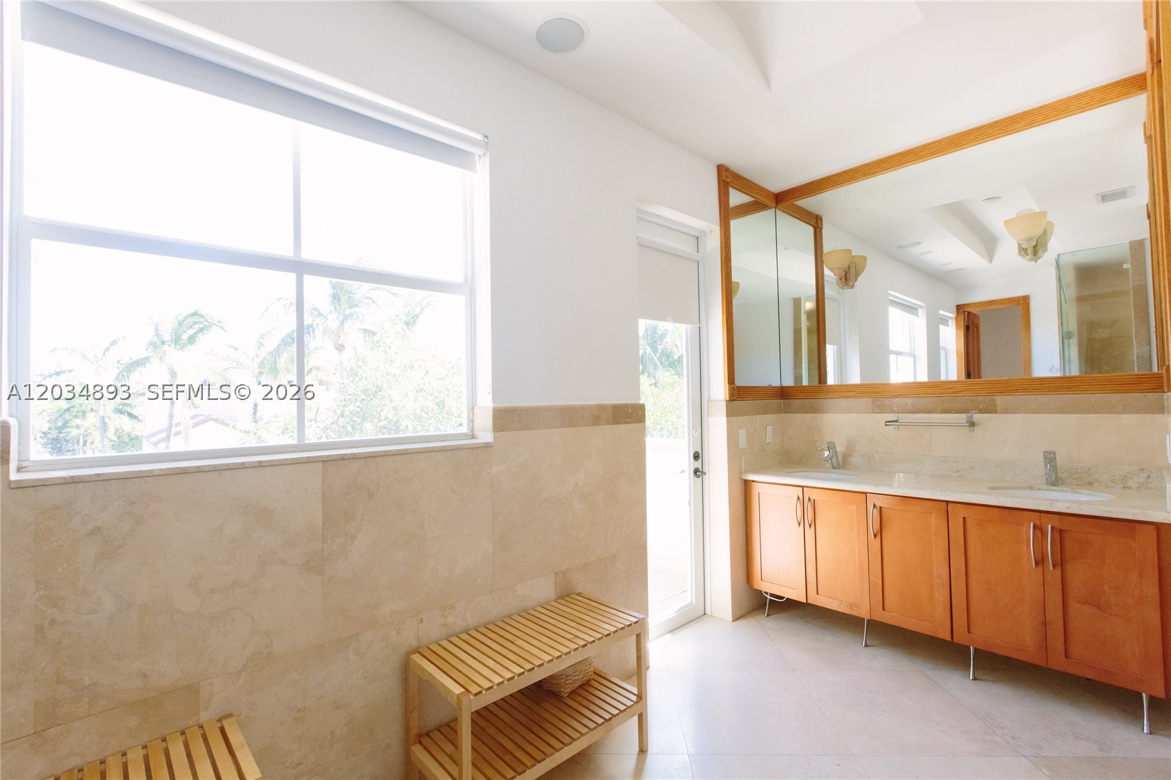335 W Enid Dr, Key Biscayne FL 33149