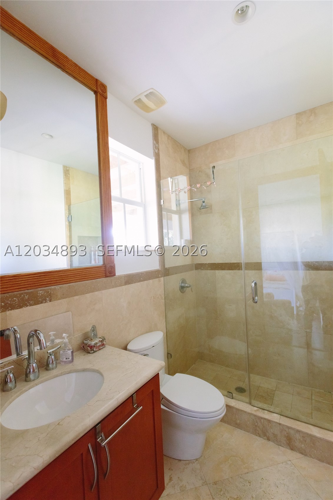 335 W Enid Dr, Key Biscayne FL 33149