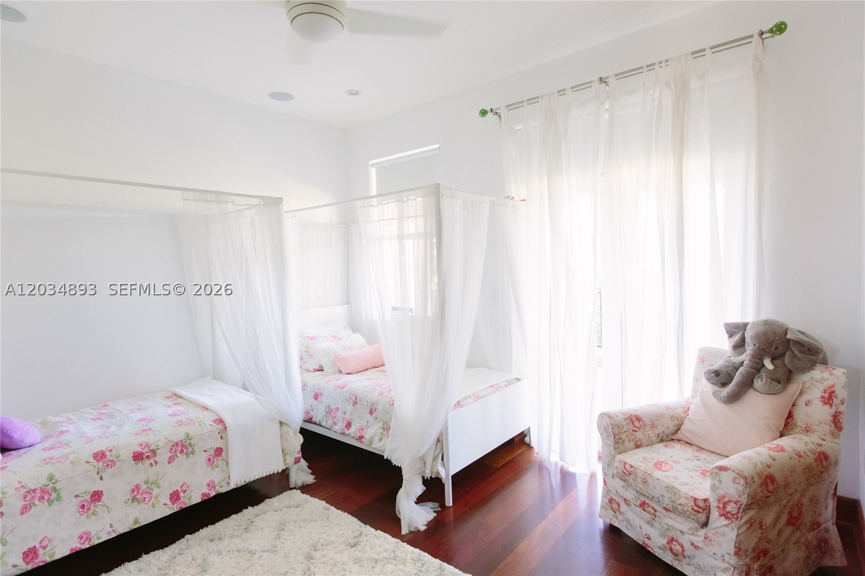335 W Enid Dr, Key Biscayne FL 33149