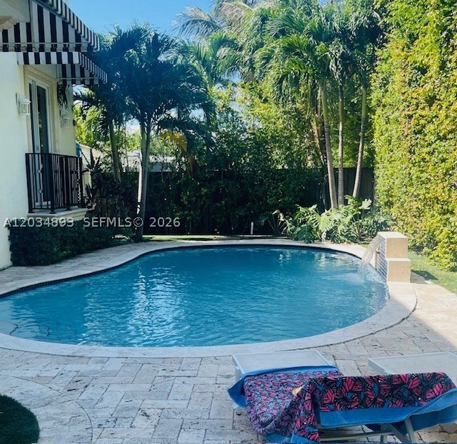 335 W Enid Dr, Key Biscayne FL 33149