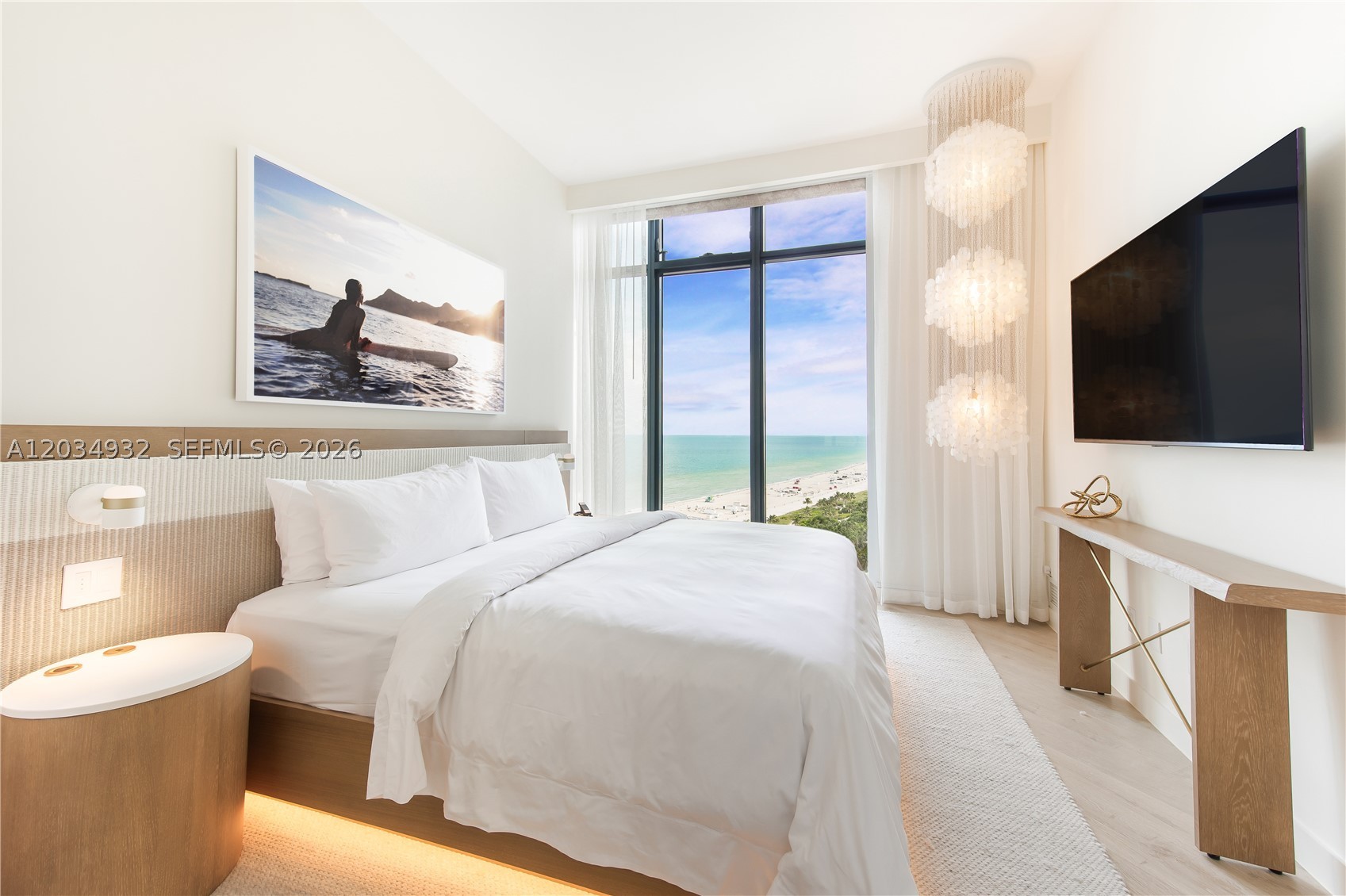 2201 Collins Ave #1019, Miami Beach FL 33139