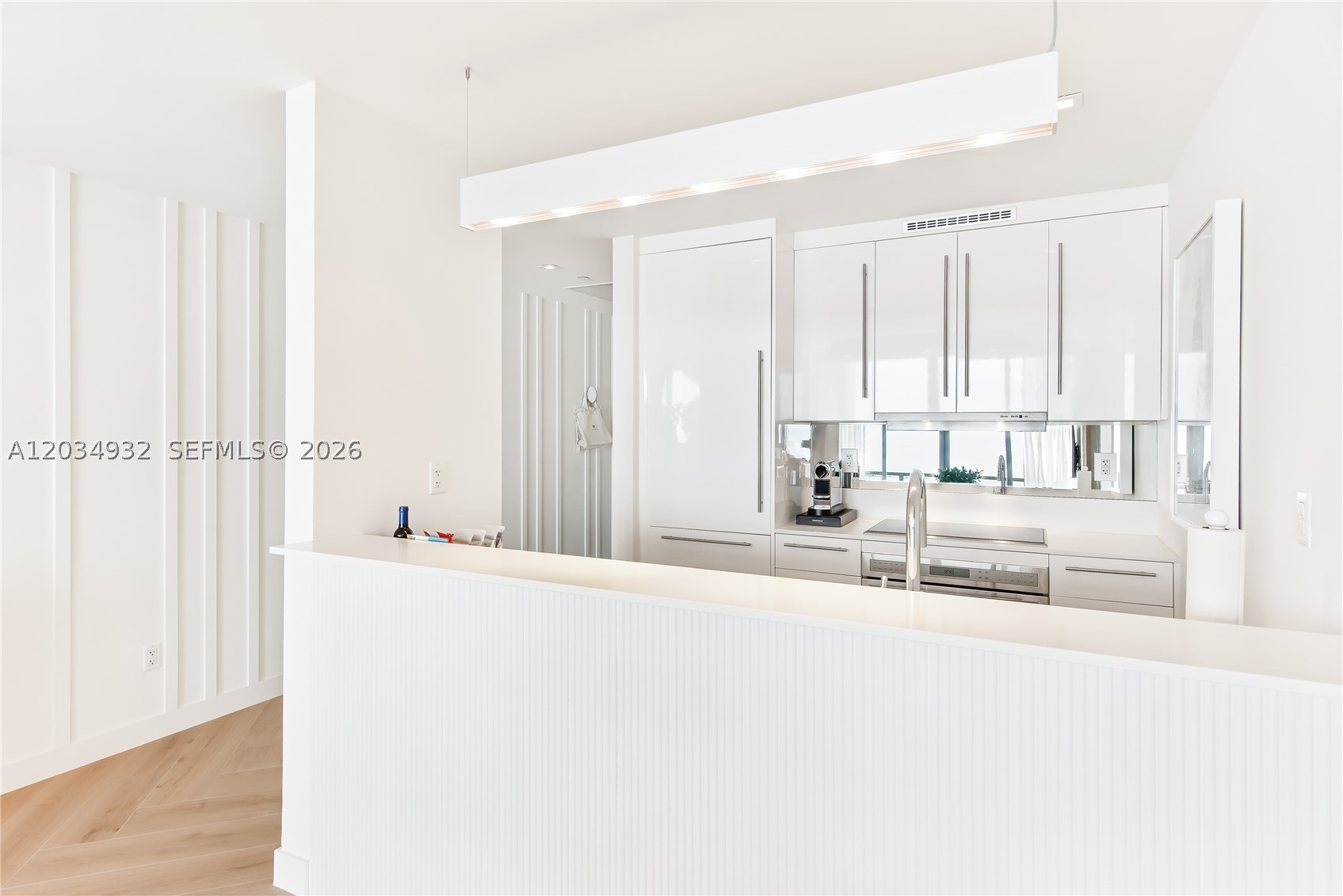 2201 Collins Ave #1019, Miami Beach FL 33139
