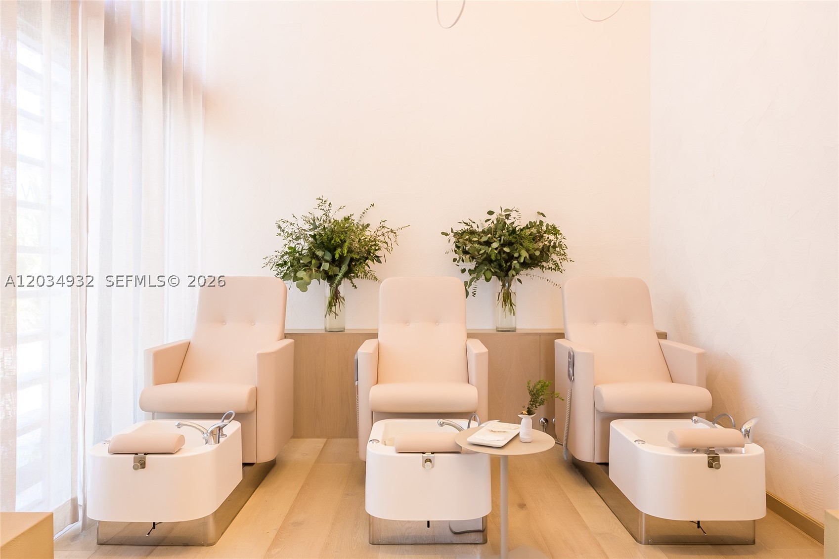 2201 Collins Ave #1019, Miami Beach FL 33139
