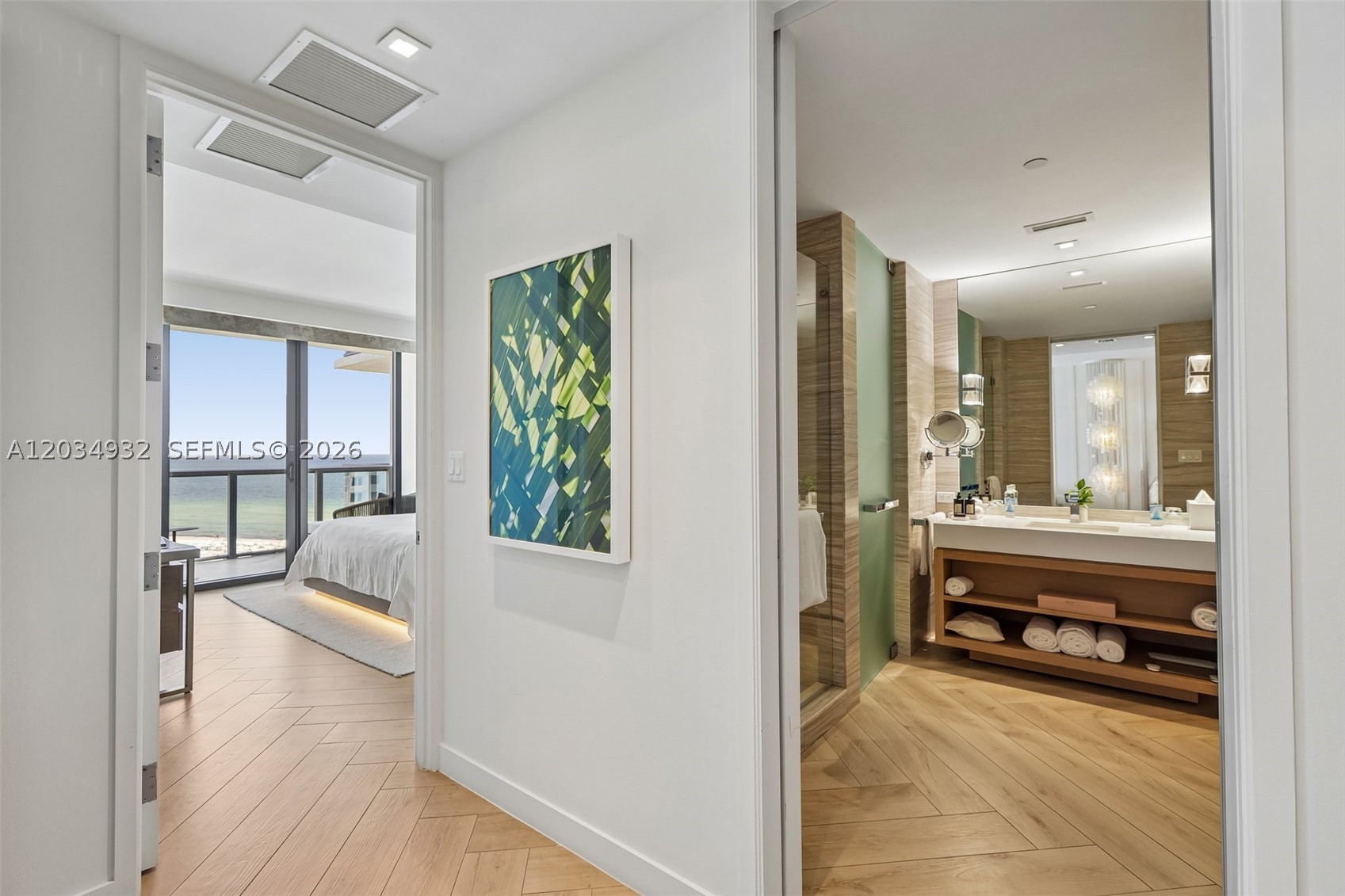 2201 Collins Ave #1019, Miami Beach FL 33139