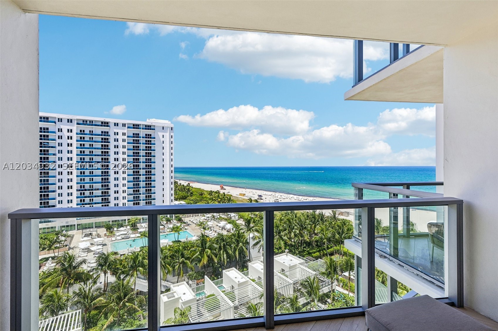 2201 Collins Ave #1019, Miami Beach FL 33139
